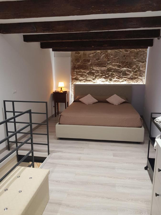 La Rosa Dei Venti " Maestrale " Apartman Palermo Kültér fotó